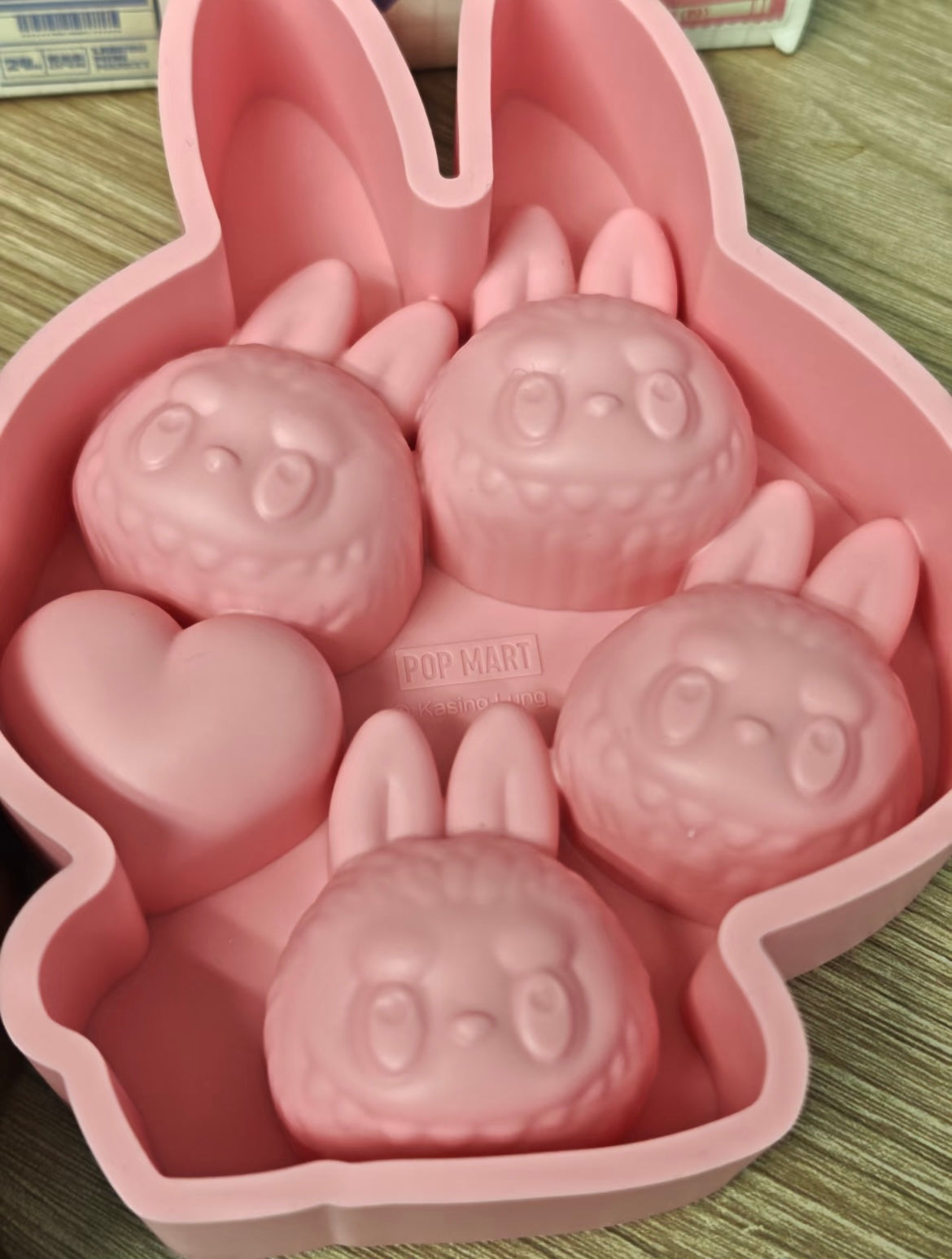 Popmart - The Monsters Labubu Wacky Mart Serie Silicone Ice Cube Tray
