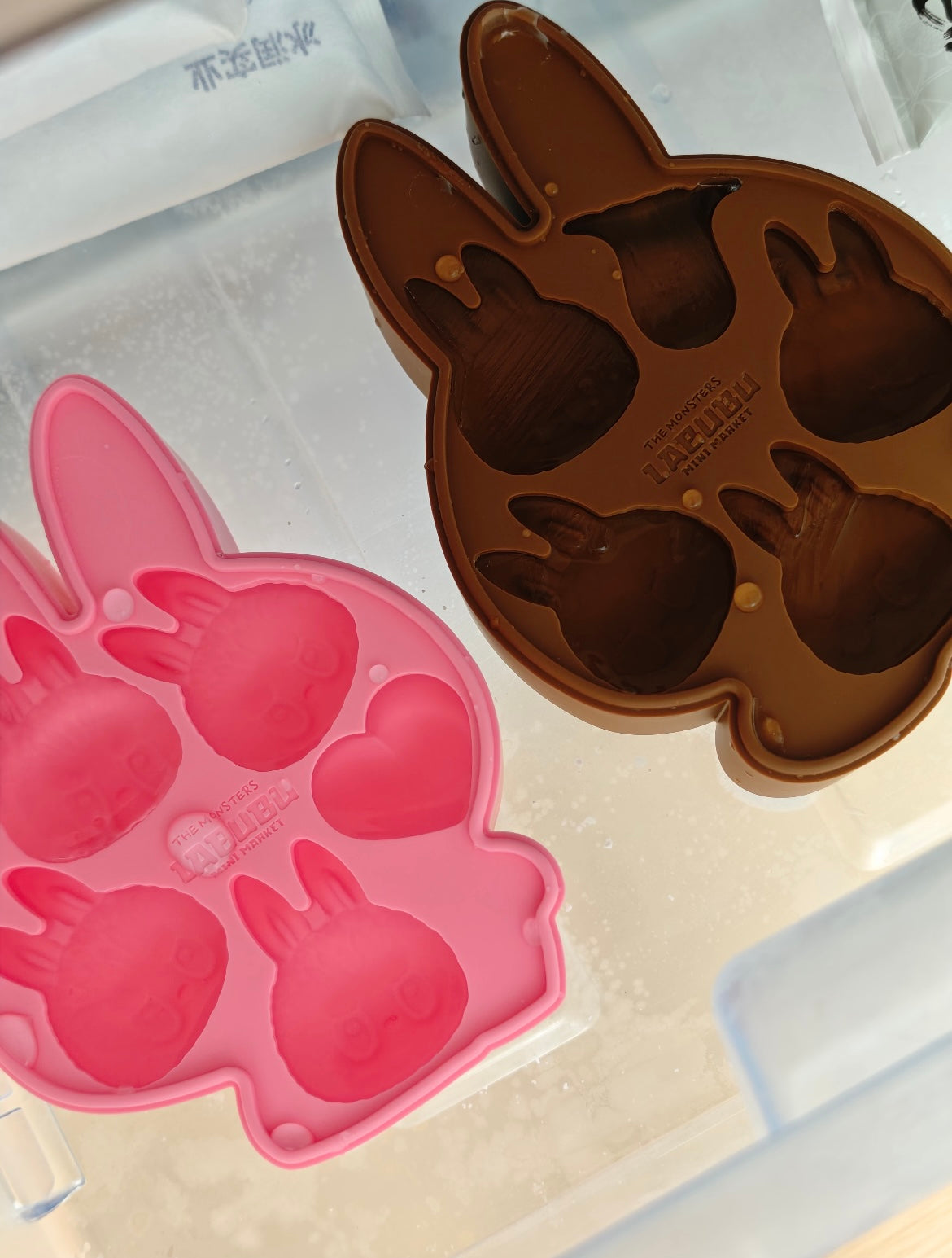 Popmart - The Monsters Labubu Wacky Mart Serie Silicone Ice Cube Tray